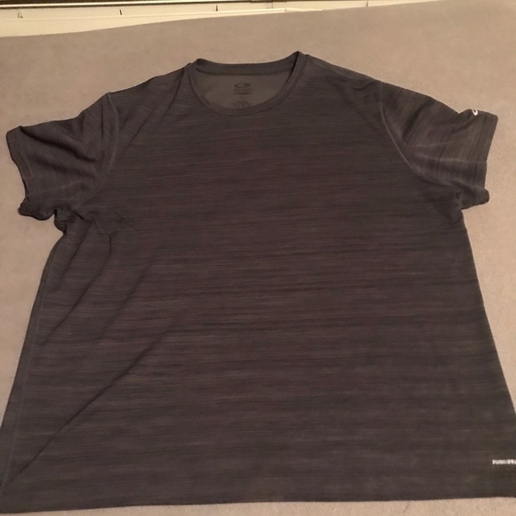 Bundle of 6 men’s champion T shirts - Picture 3 of 6